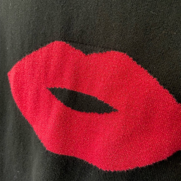 ASOS Oasis Crew Neck Sweater with Lips print Black/Red - Picture 6 of 7